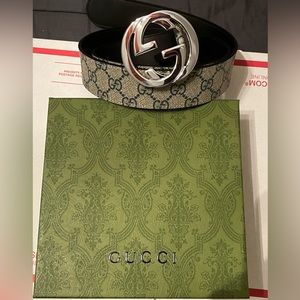 Men’s Gucci supreme beige and blue interlocking GG belt